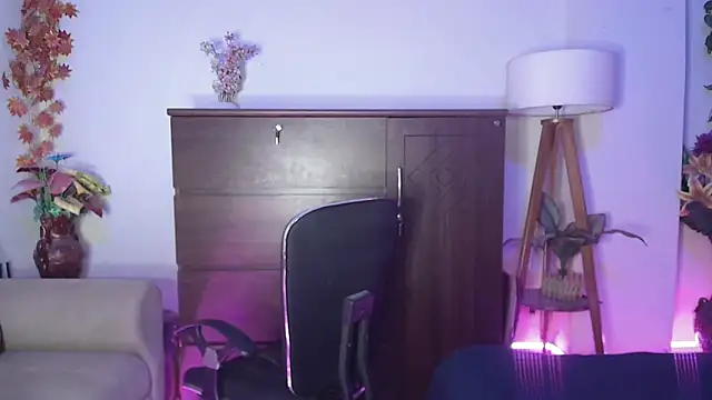 Most-Beautiful-Queen online show from 27, 2, 2025