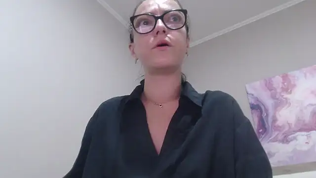 Snapshot of IzabelllNoir chatting on 24, 6, 2026 IzabelllNoir online show from 24, 6, 2026