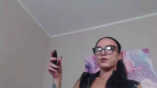 Snapshot of IzabelllNoir chatting on 19, 7, 2026 IzabelllNoir online show from 19, 7, 2026