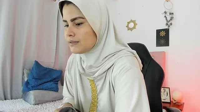 AishaAmin  online show from 13, 7, 2026