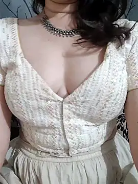 Snapshot of Brown_Maxi chatting on 9, 3, 2025 Brown Maxi online show from 9, 3, 2025