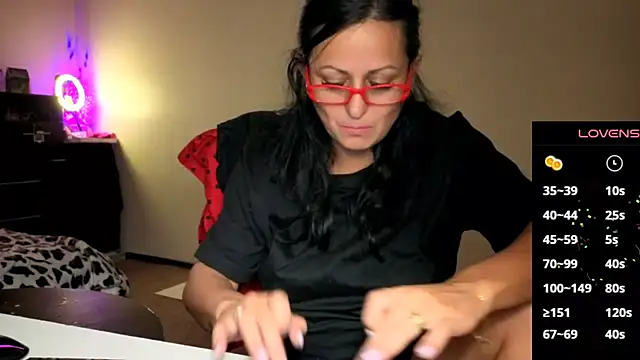 YourDreamLoverr online show from 13, 11, 2025