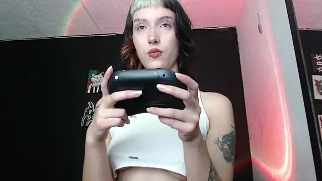 niakat  online show from 3, 1, 2025