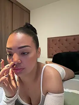 Sara LipsX online show from 24, 7, 2026