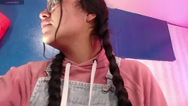 vitoria23  online show from 17, 4, 2026