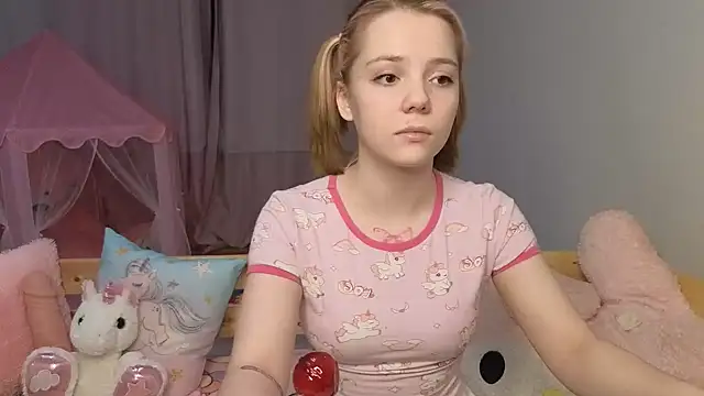 PrincessLittleKiki online show from 10, 2, 2026