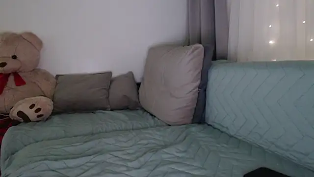  JustmeHere  online show from 12, 11, 2025