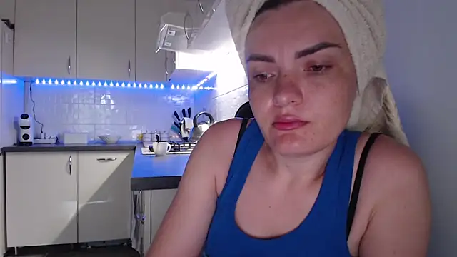  JustmeHere  online show from 2, 7, 2026