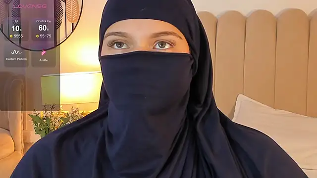 anna-henao online show from 6, 12, 2024