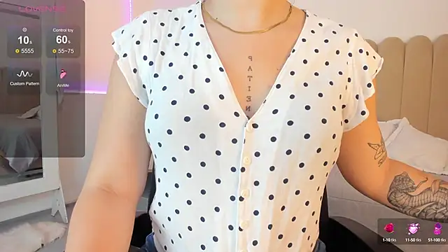 anna-henao online show from 23, 12, 2024