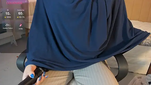 anna-henao online show from 4, 3, 2025