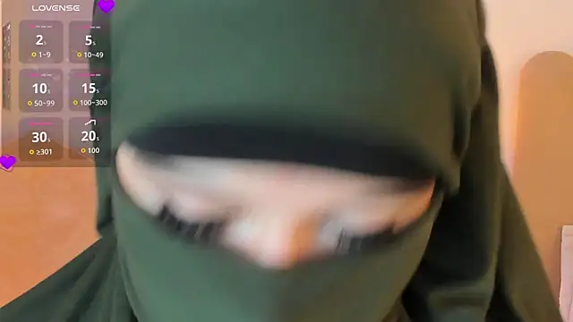 anna-henao online show from 15, 9, 2025