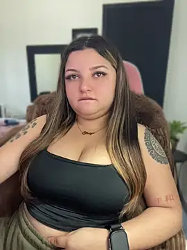 SweetPaige  online show from 8, 7, 2026