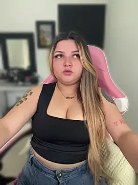 SweetPaige  online show from 19, 7, 2026
