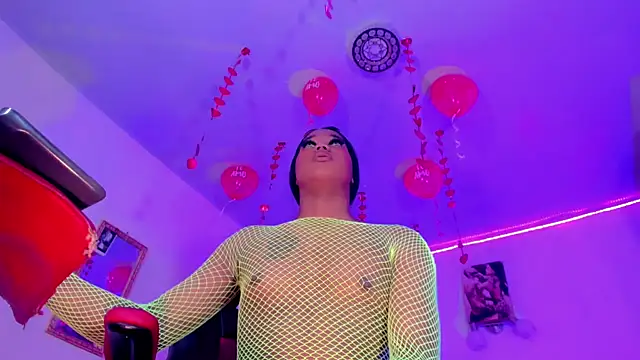 naomy  xx online show from 22, 2, 2025