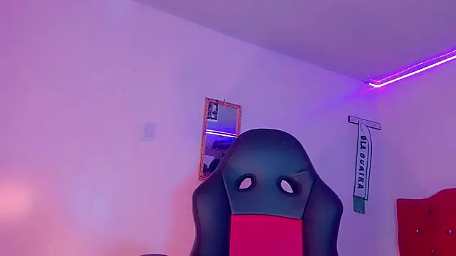 naomy  xx online show from 5, 3, 2025