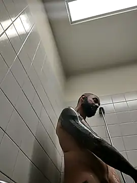 Snapshot of AceSpinning_DJ chatting on 19, 2, 2025 AceSpinning DJ online show from 19, 2, 2025