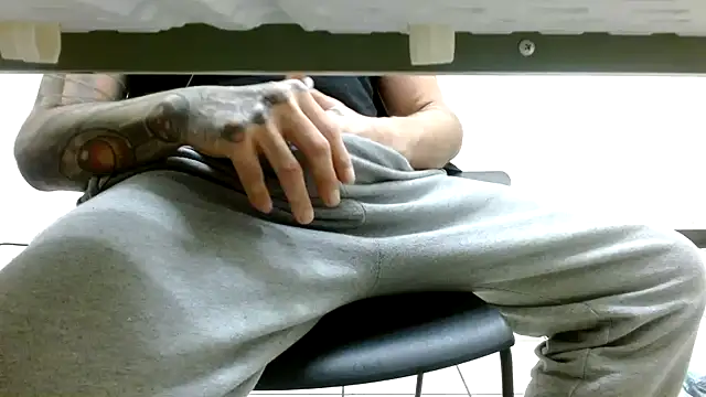 Snapshot of AceSpinning_DJ chatting on 5, 1, 2026 AceSpinning DJ online show from 5, 1, 2026