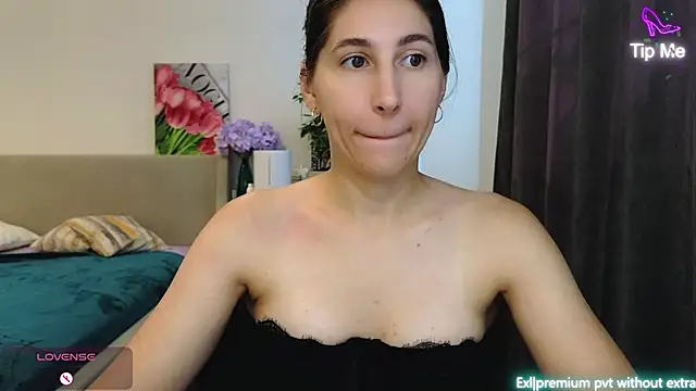marrycolins online show from 6, 8, 2026