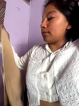 LinnaGardenia online show from 20, 10, 2025