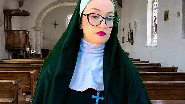 helenas fantasy online show from 28, 6, 2026