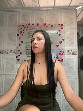 Snapshot of Alanna_atm_ chatting on 16, 1, 2025 Alanna atm  online show from 16, 1, 2025