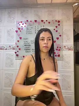 Snapshot of Alanna_atm_ chatting on 16, 1, 2025 Alanna atm  online show from 16, 1, 2025