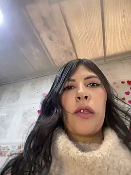 Snapshot of Alanna_atm_ chatting on 6, 2, 2025 Alanna atm  online show from 6, 2, 2025