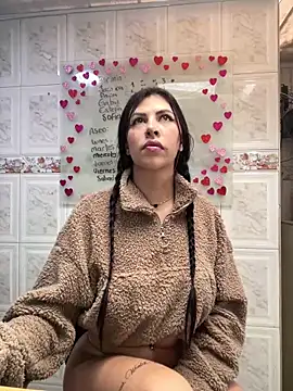 Snapshot of Alanna_atm_ chatting on 12, 2, 2025 Alanna atm  online show from 12, 2, 2025