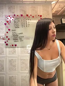 Snapshot of Alanna_atm_ chatting on 13, 2, 2025 Alanna atm  online show from 13, 2, 2025