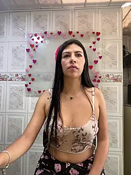 Snapshot of Alanna_atm_ chatting on 15, 2, 2025 Alanna atm  online show from 15, 2, 2025