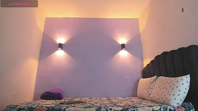 Sofia Clauss  online show from 12, 3, 2025