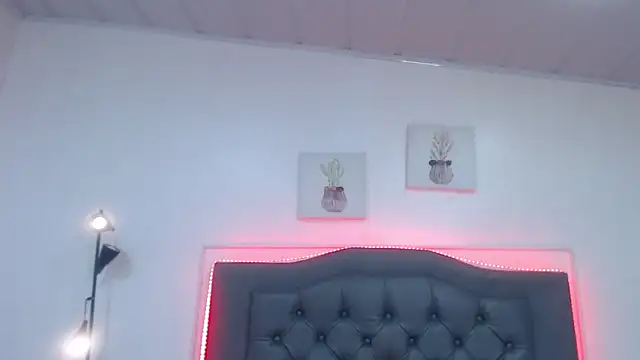 candy lux  online show from 18, 10, 2025