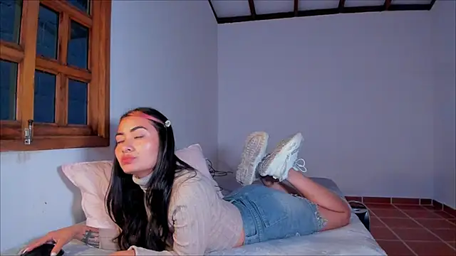 Lauren A online show from 5, 2, 2025