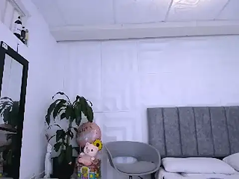 nataly red online show from 24, 1, 2025