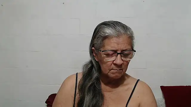 candy mature  online show from 18, 10, 2025