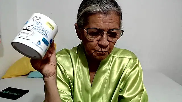 candy mature  online show from 29, 6, 2026