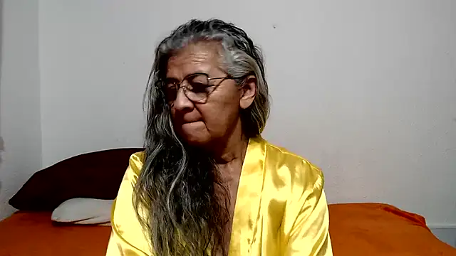 candy mature  online show from 21, 7, 2026
