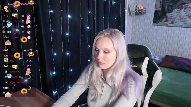 Snapshot of VikaPowers chatting on 20, 12, 2024 VikaPowers online show from 20, 12, 2024