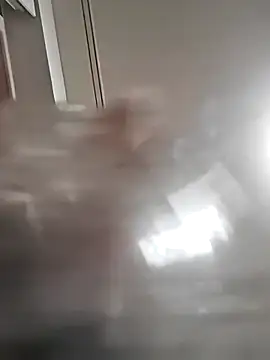 AvaLloyd online show from 26, 9, 2025