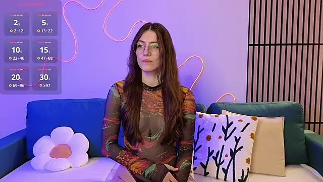 Ester Hill online show from 8, 3, 2025