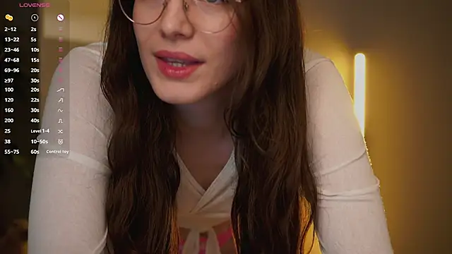 Ester Hill online show from 10, 9, 2025