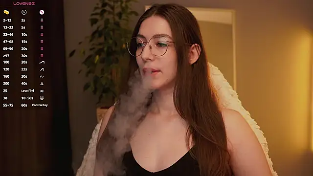 Ester Hill online show from 25, 11, 2025