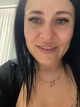 Snapshot of CuteNata chatting on 11, 1, 2025 CuteNata online show from 11, 1, 2025