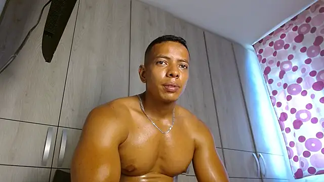 Snapshot of Muscle_Brown10 chatting on 12, 1, 2025 Muscle Brown10 online show from 12, 1, 2025