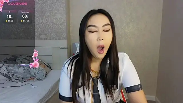 Diana Moon  online show from 28, 7, 2026