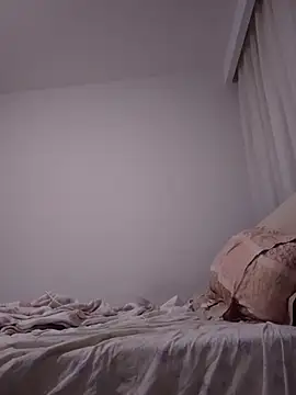 Snapshot of raducelfrumos99 chatting on 4, 2, 2026 raducelfrumos99 online show from 4, 2, 2026