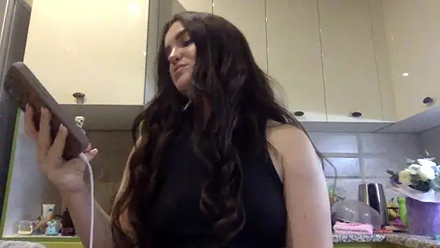 Snapshot of Karolina_llove chatting on 8, 10, 2025 Karolina llove online show from 8, 10, 2025