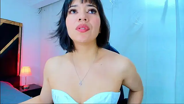 lina bedoya  online show from 10, 4, 2026