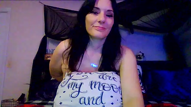 CrystalLakeXO online show from 8, 7, 2026